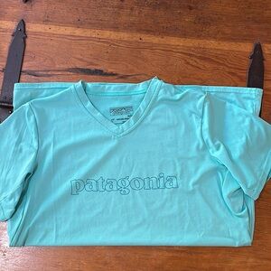 Patagonia Capilene Baselayer. Size small